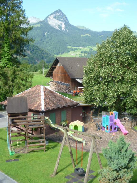Hotel Bahnhof Giswil Room photo